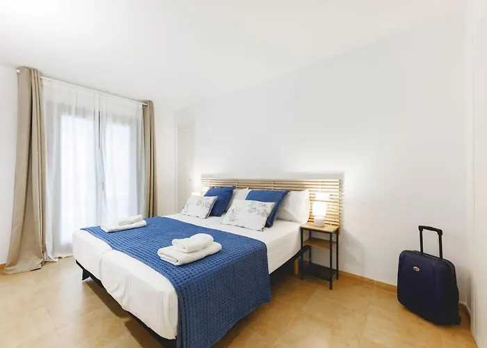 Bravissimo Placa Catalunya, 2-Bedroom Apartment With Terrace